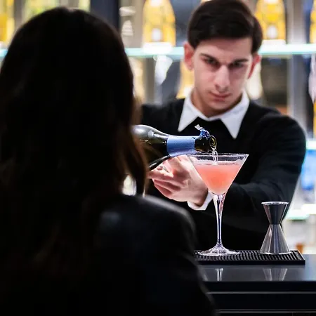 Hotel 77 Seventy-seven - Maison D'art Collection Rome