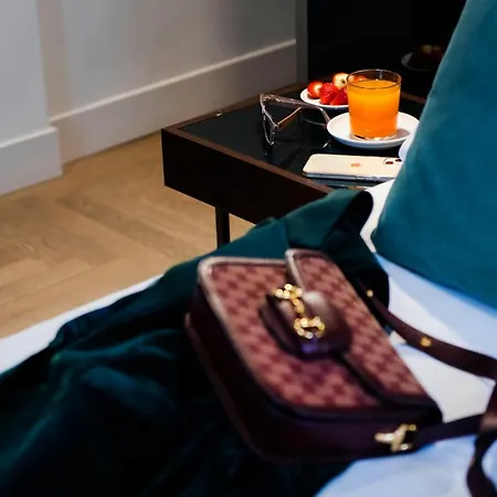 77 Seventy-seven - Maison D'art Collection Róma