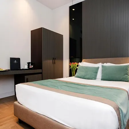 77 Seventy-seven - Maison D'art Collection 4*