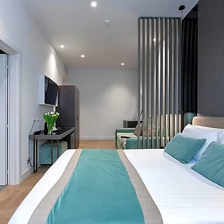77 Seventy-seven - Maison D'art Collection 4*