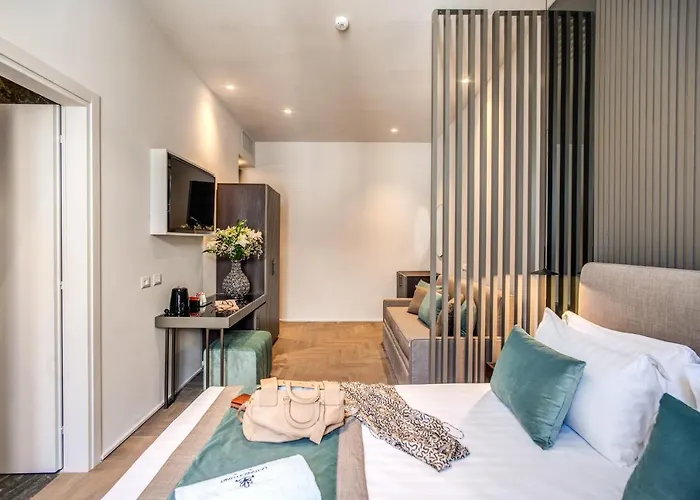 Otel 77 Seventy-seven - Maison D'art Collection 4*