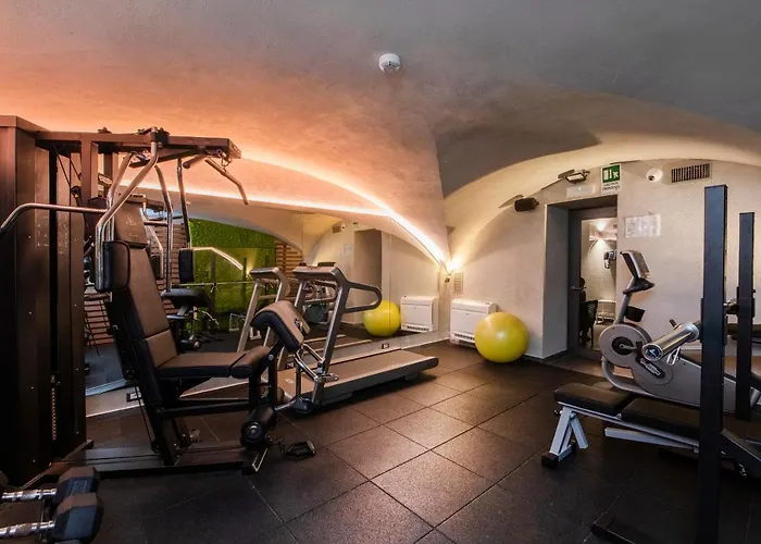 77 Seventy-seven - Maison D'art Collection