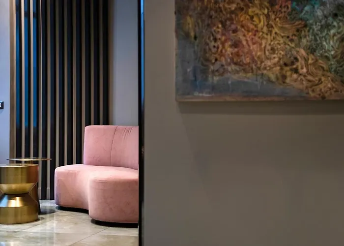 77 Seventy-seven - Maison D'art Collection Otel