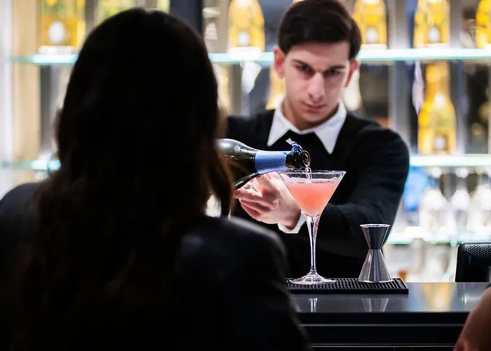 Otel 77 Seventy-seven - Maison D'art Collection Roma