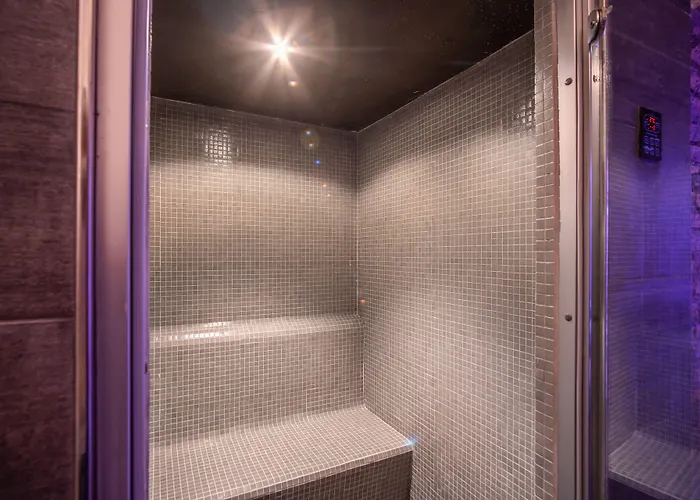 77 Seventy-seven - Maison D'art Collection Otel 4*