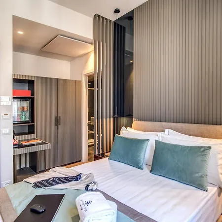 Hotel 77 Seventy-seven - Maison D'art Collection