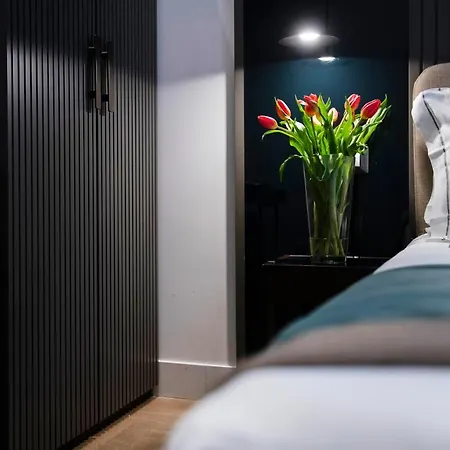 77 Seventy-seven - Maison D'art Collection 4* Rome