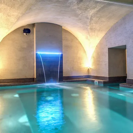 מלון 77 Seventy-seven - Maison D'art Collection 4*